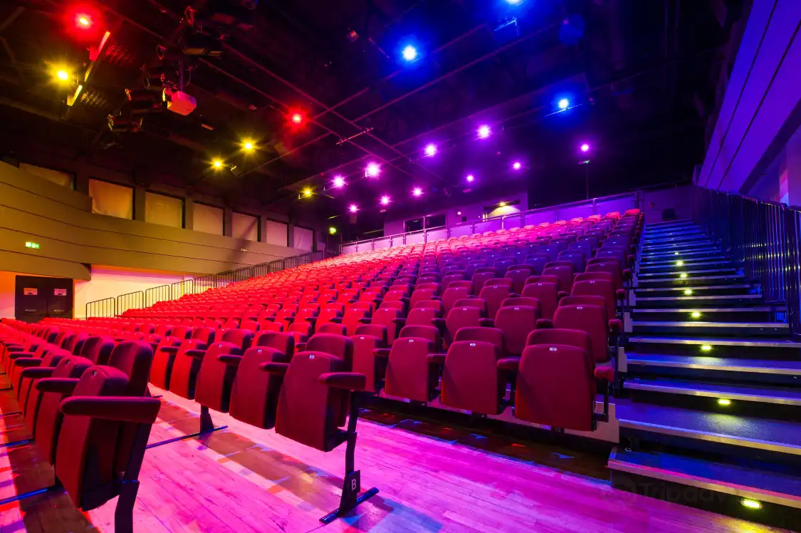 Hotels near Camberley Theatre Box Office