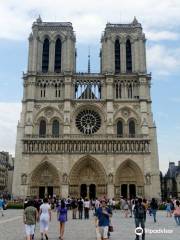 巴黎聖母院大教堂的塔樓