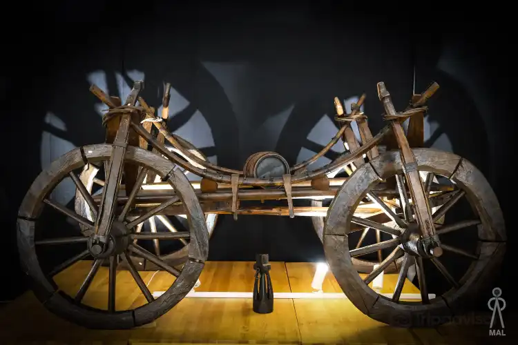 Hoteles cerca de Wood Art Museum