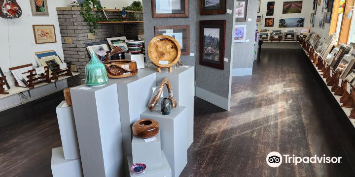 Yaquina Art Association