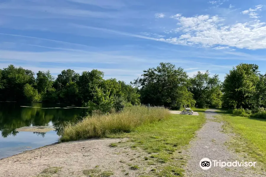 Oakwoods Nature Preserve