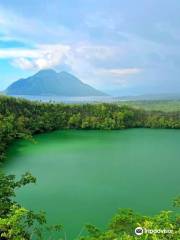 Lake Tolire Besar