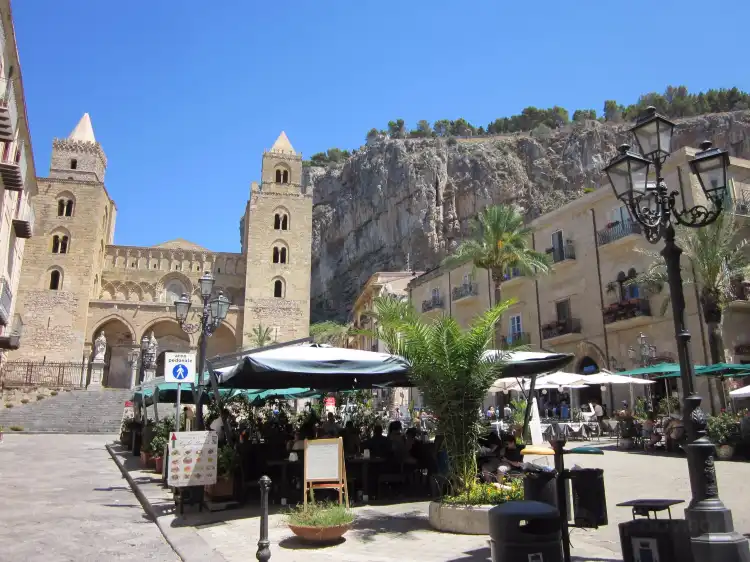 Hotels near Corso Ruggero