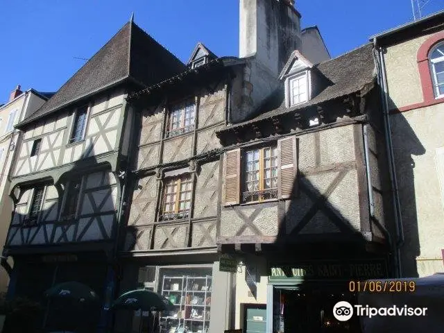 Church of Saint-Pierre in Montluçon