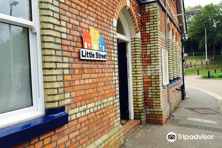 Little Street (Children's Role Play)
