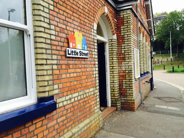 Hotels near Frimley