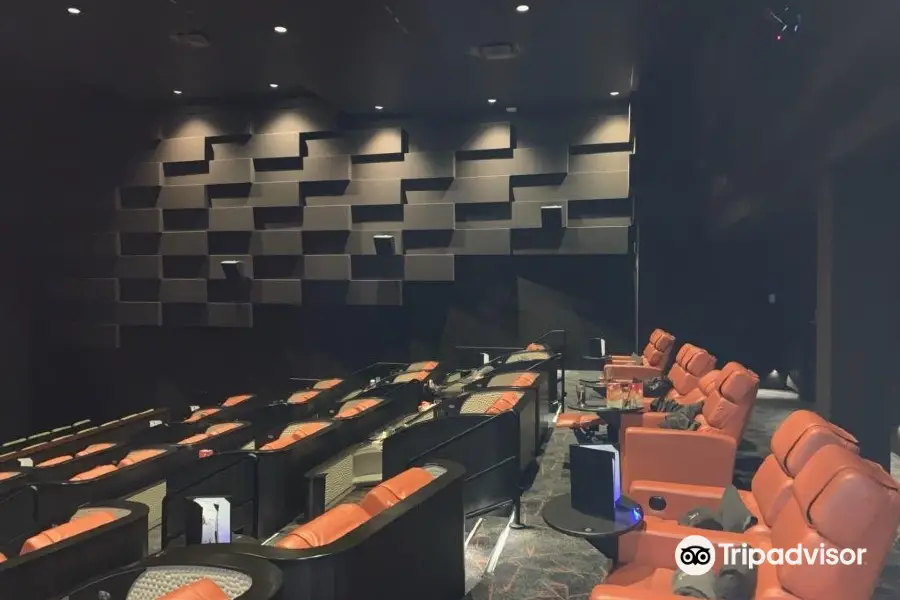 IPIC Theaters