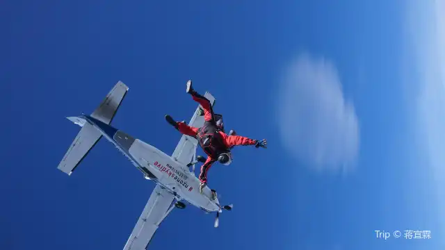 Parachuting in Queenstown