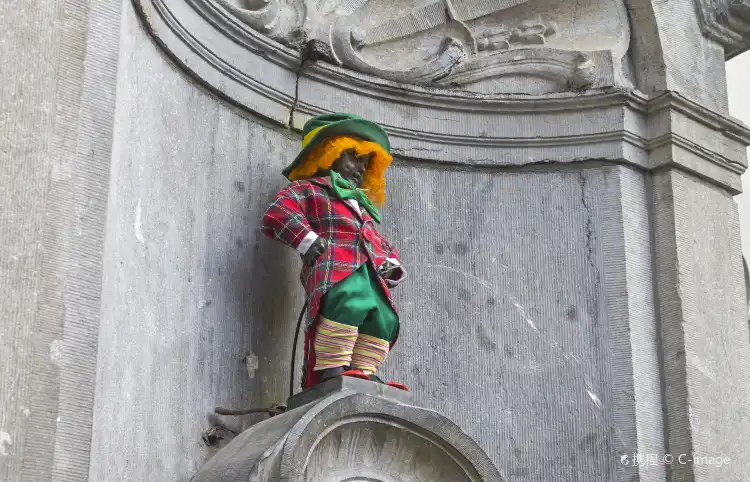 Hotels near Manneken Pis