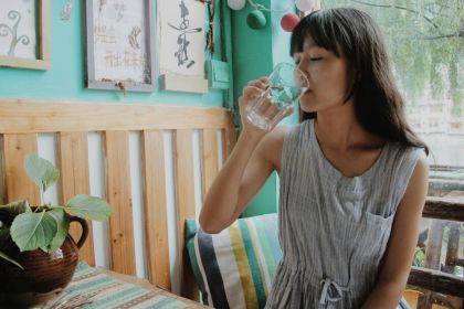 以梦为马民谣小酒馆