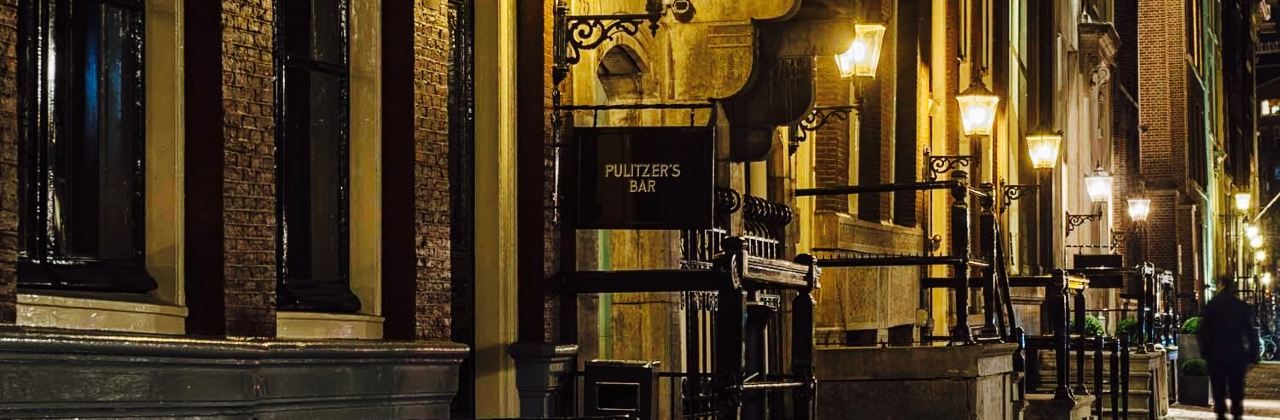 Pulitzer's Bar
