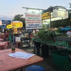 Chang Phueak Pork Leg Rice User Photo