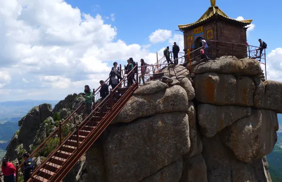 寧武看遠山青年驛站