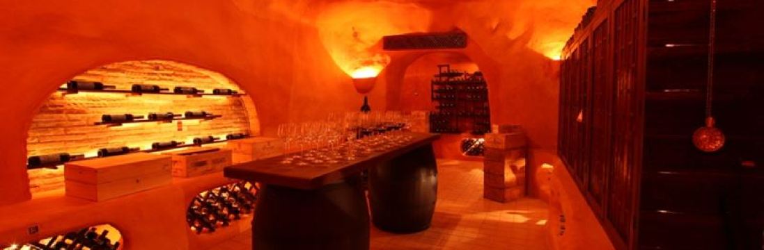 皇家西餐廳-珍藏酒窖