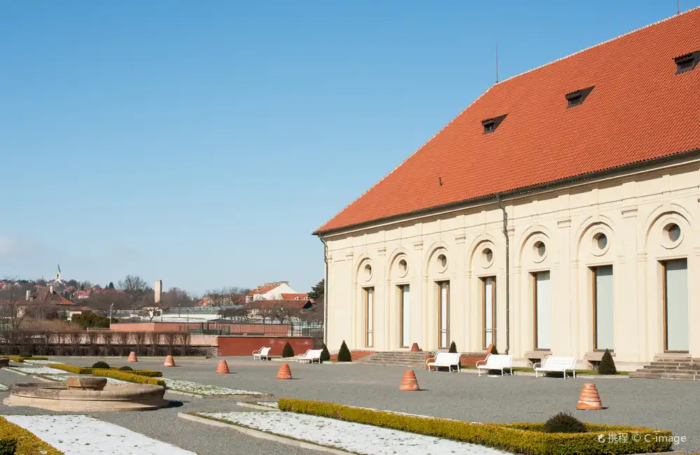 Hotels near Prague Castle Riding School