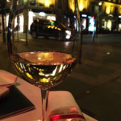 Le Grand Cafe Des Negociants張用戶圖片