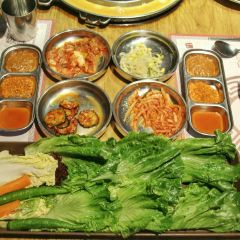 Korean BBQ and Mini Hotpot 여행 사진