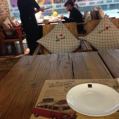 加乐比披萨牛排西餐(万隆店) User Photo