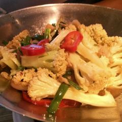 Tie Ge Bi ( Yue Hu Sheng Yuan ) User Photo