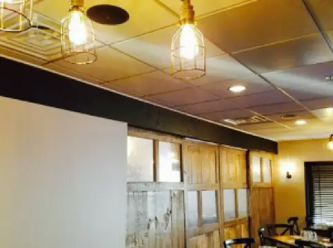 22 West Tap and Grill
