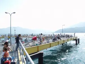 Marina City Umitsuri Fishing Park