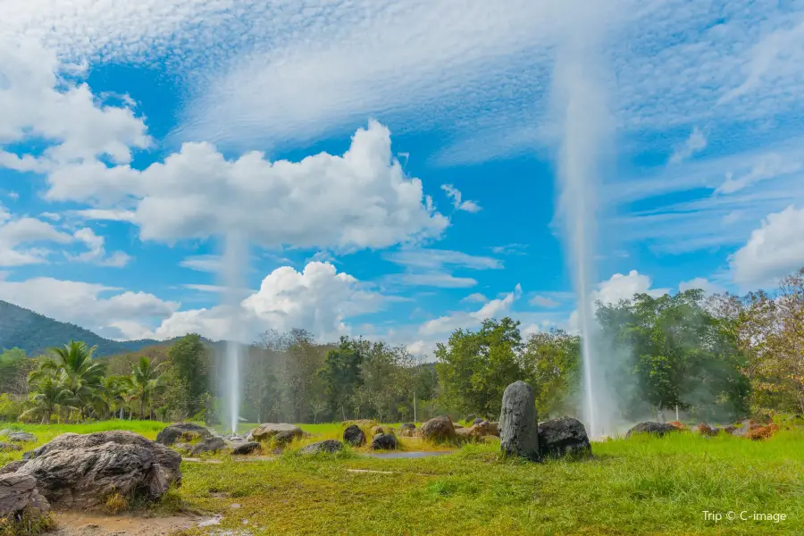 Sources chaudes de San Khamphaeng