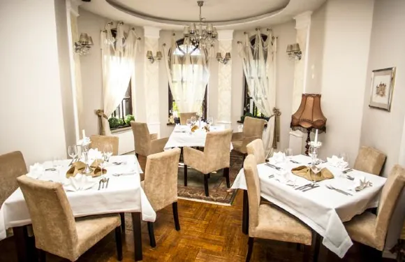 施塔卡利什別墅酒店