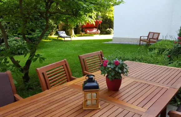 阿爾班霍夫公寓