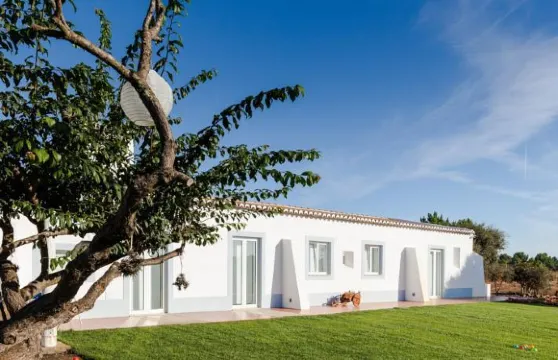 配諾蒙特鄉村民宿