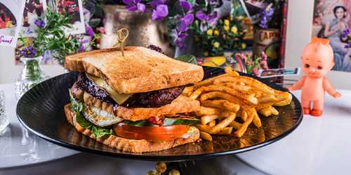 Brunches Cafe
