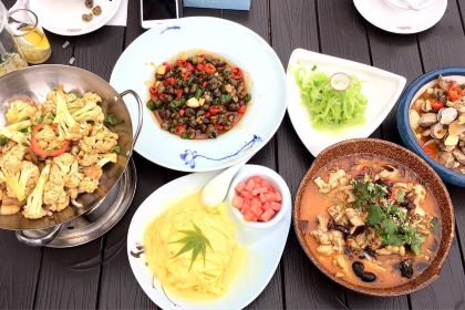 Wuyuerongji (shihudian)