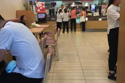 德克士(金威店)