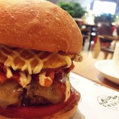 The Apple Pan User Photo