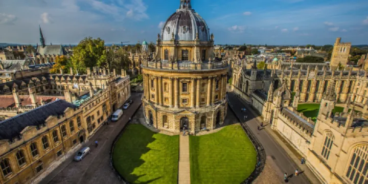 瑞德克利夫拱形建築物