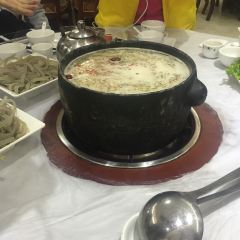 Cuihua Stone Pot Restaurant with Local features User Photo