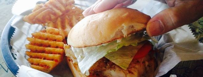 Scully's Sports Bar & Grill
