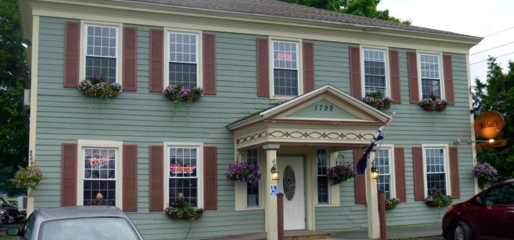 Michael's Fine Food & Spirits