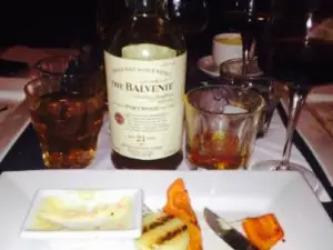 Ресторанный комплекс NewsPub & Caruso