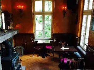 Bistro Eins, Zwei, Drei