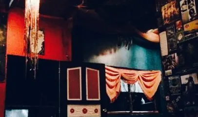 Ala - E Hippie House