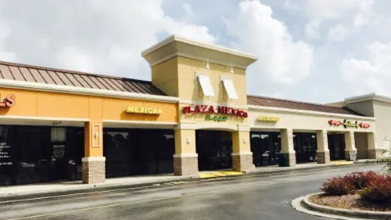 Plaza Mexico Bar and Grill