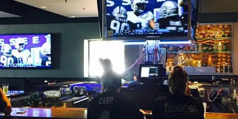 12 Sixty Modern Pub & Kitchen