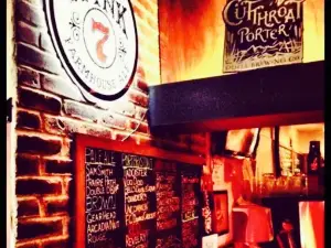 Raimondo's Pizza and Pub
