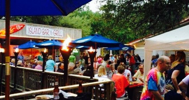 Island Bar and Grill Pawleys Island