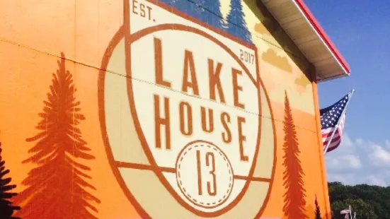 Lake House 13