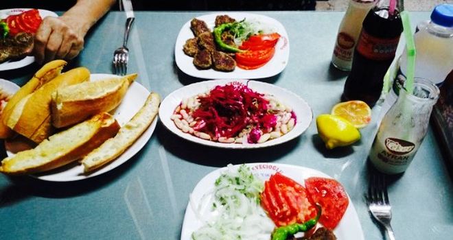 Devecioglu Kofte Salonu