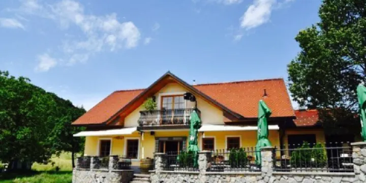 Gostilnica Jezero