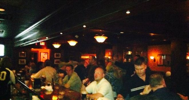 Madra Rua Irish Pub