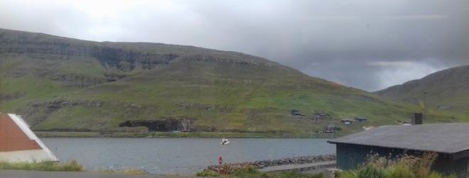Café Fjørðoy & Guesthouse Hugo