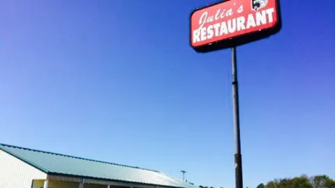 Julia's Restaurant in Troy